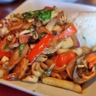 Saltado de Mariscos